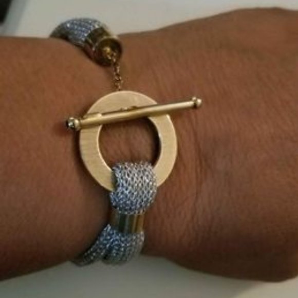 Beautiful Liquid Sterling Silver Bracelet with Gold Plated Detail - Picture 5 of 8